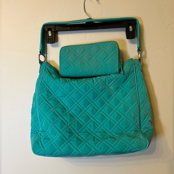 Vera Bradley Vivian Hobo Bag and Matching Wallet - Picture 4 of 8